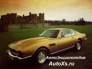 Aston Martin V8 (1978) фото сбоку