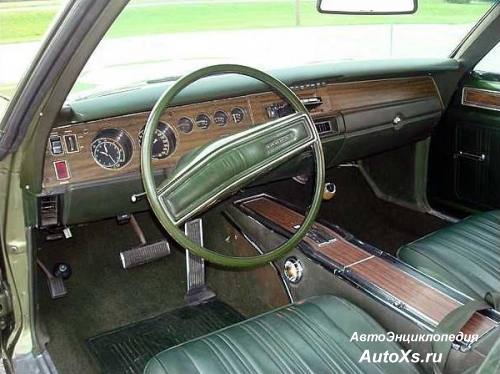 Dodge Coronet R/T (1970) приборная панель