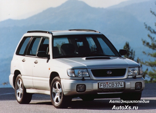 Subaru Forester SF Turbo (1997 - 2000) фото спереди