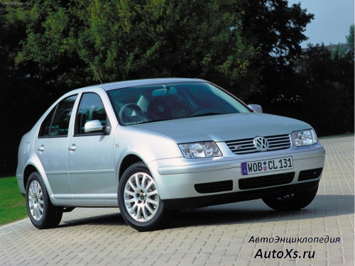 Volkswagen Bora (1998 - 2005) фото спереди