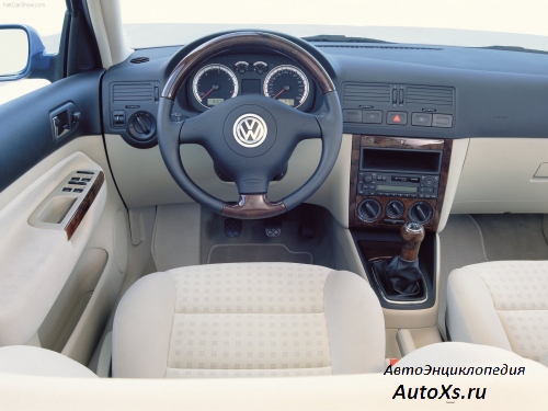 Volkswagen Bora (1998 - 2005) фото интерьер