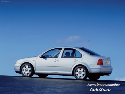 Volkswagen Bora (1998 - 2005) фото сбоку