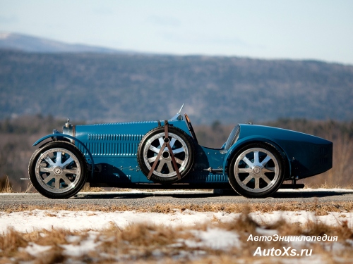 Bugatti Type 35 (1924 - 1930): фото сбоку