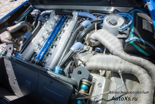 Bugatti EB110 (1992 - 1995): фото двигатель