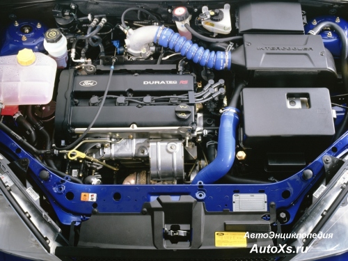 Ford Focus RS (2002 - 2003): фото двигатель