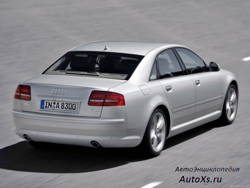 Audi A8 (2007 - 2010): фото сзади