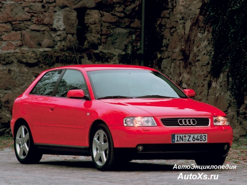 Audi A3 (2000 - 2003): фото спереди