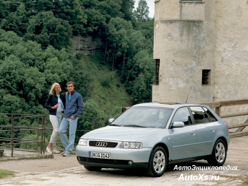 Audi A3 5-дверный (2000 - 2003): фото спереди