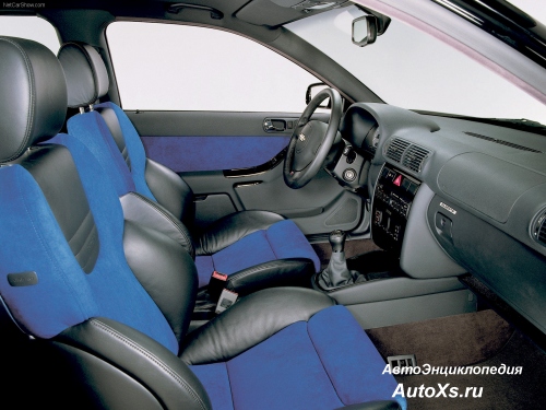 Audi S3 (1996 - 2000): фото салон