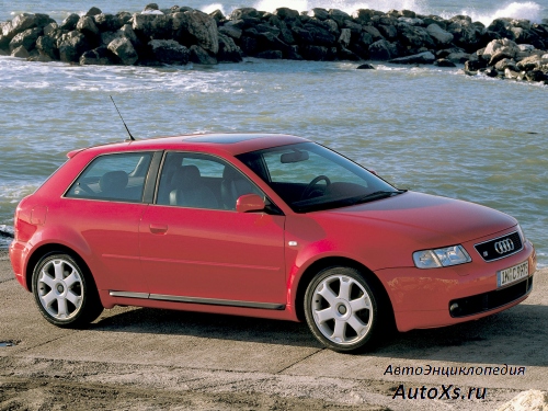 Audi S3 (1996 - 2000): фото сбоку