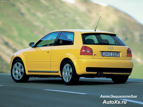 Audi S3 (2000 - 2003): фото сбоку
