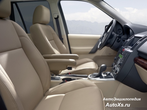 Land Rover Freelander (2006 - 2010): фото интерьер