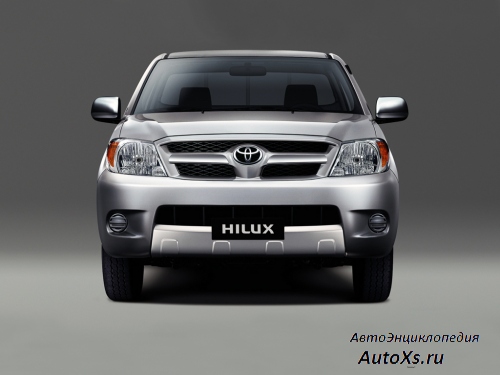 Toyota Hilux Regular Cab (2005 - 2008): фото спереди