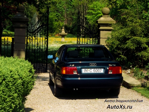 Audi A6 Sedan (1994 - 1997): фото сзади