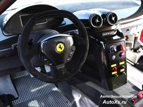 Ferrari 599XX (2010): фото торпедо