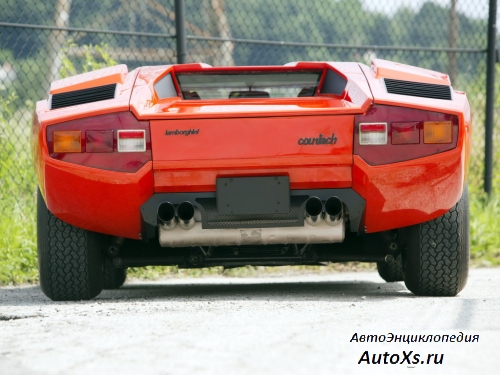 Lamborghini Countach (1974 - 1978): фото сзади