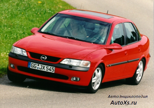 Opel Vectra B Sedan (1995 - 1998): фото спереди