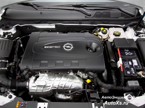 Opel Insignia (2013 - 2016): фото двигатель
