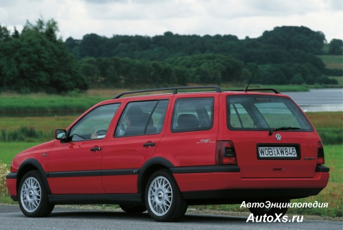 Volkswagen Golf Variant (1993 - 1999): фото сбоку