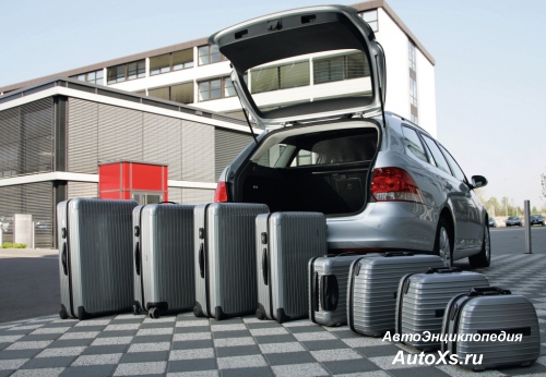 Volkswagen Golf Variant (2007 - 2009): фото вместительный багажник