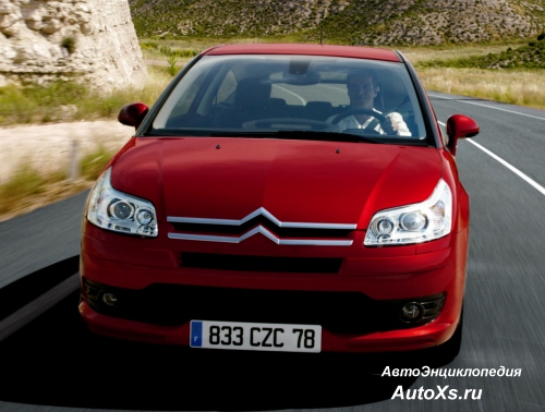 Citroën C4 Coupe (2004 - 2008): фото спереди