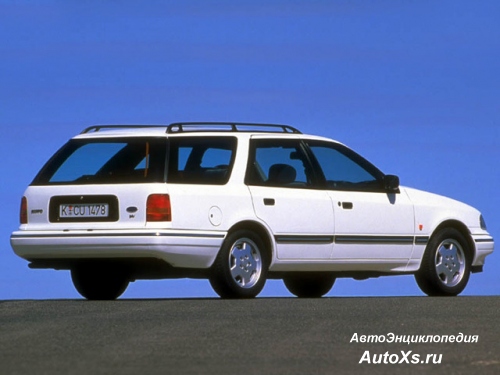 Ford Scorpio Turnier (1992 - 1994): фото сзади и сбоку