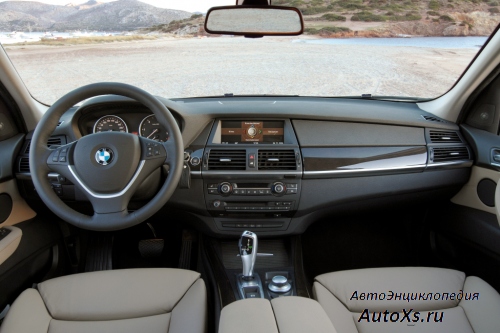 BMW X5 E70 (2006 - 2010): фото интерьер