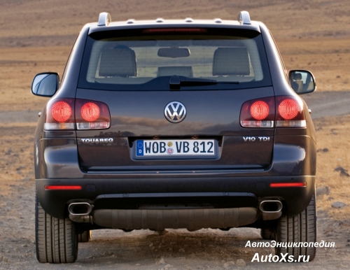 Volkswagen Touareg (2007 - 2010): фото сзади