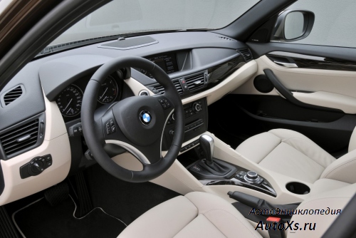 BMW X1 (2009 - 2012): фото торпедо