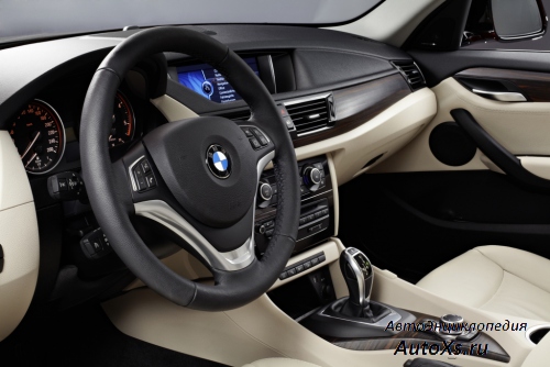 BMW X1 (2009 - 2012): фото интерьер
