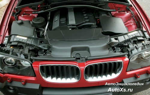 BMW X3 (2003 - 2006): фото двигатель