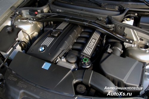 BMW X3 (2007 - 2010): фото двигатель