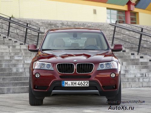 BMW X3 (2010 - 2014): фото спереди