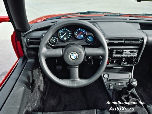 BMW Z1 (1988 - 1991): фото торпедо