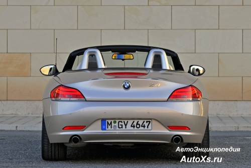 BMW Z4 (2009 - 2012): фото сзади