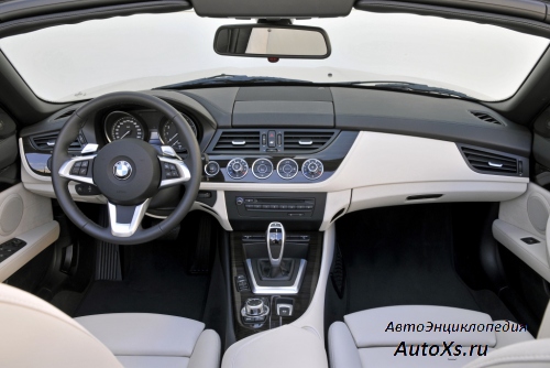 BMW Z4 (2009 - 2012): фото интерьер
