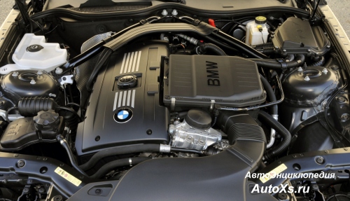 BMW Z4 (2009 - 2012): фото двигатель