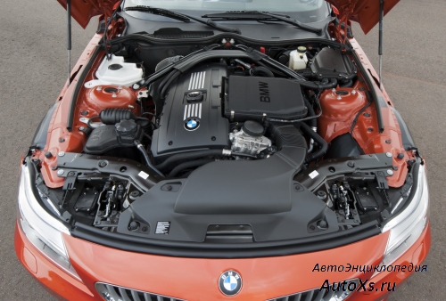 BMW Z4 (2012 - 2016): фото двигатель