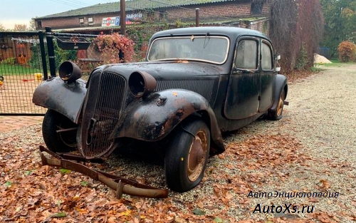 Редкий Citroen 1949 года нашли в заброшенном гараже
