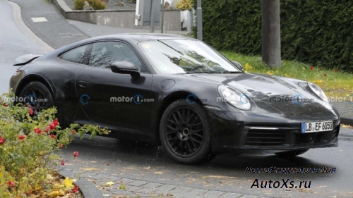 На испытаниях заметили внедорожную версию спорткара Porsche 911 (фото и видео)